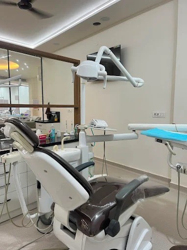 Magical 32 Dental & Implant Centre — clinic photograph.