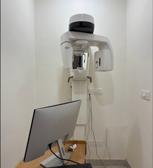 The OPG digital imaging unit at Magical 32, used for diagnostic dental X-rays